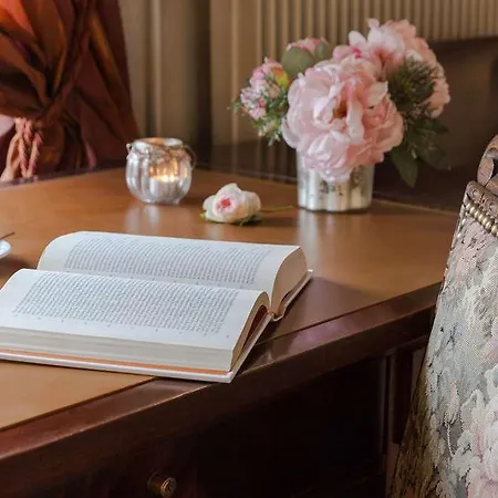 Alfred Otel Beaune (Cote d'Or)