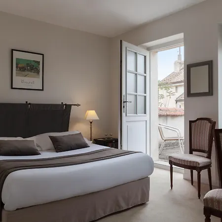 De La Paix, 3*