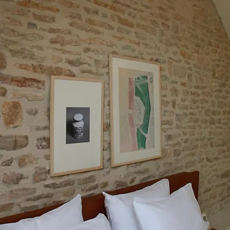 De La Paix, 3*