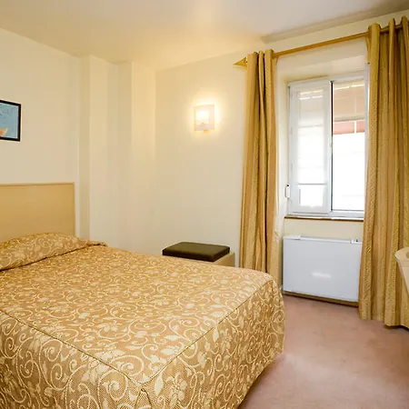The Originals Boutique, Hôtel de la Paix, Beaune (Qualys-Hotel) 3* Beaune (Cote d'Or)