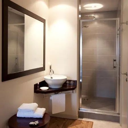 Alfred Hostels Beaune Hotel 3*