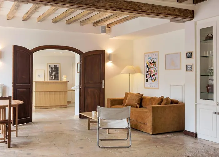 Alfred La Madeleine Hotel 3*